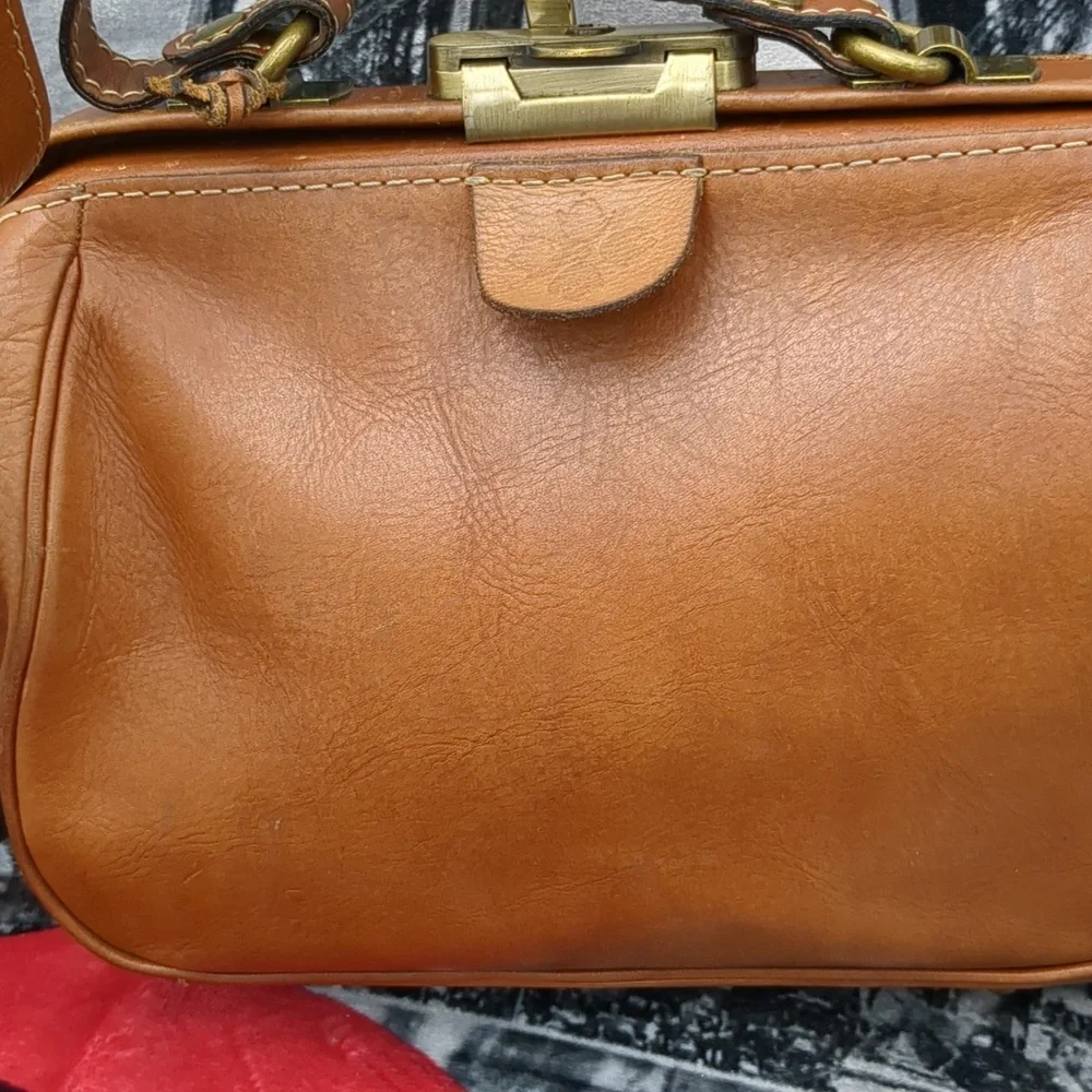 Patricia Nash Brown satchel